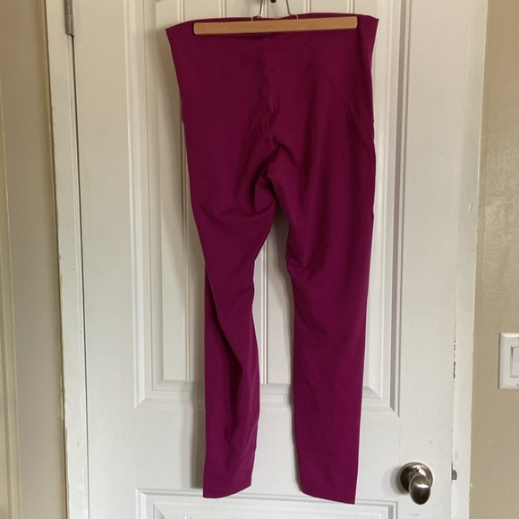Lululemon Instill High Rise Tight 28”, sz12 - Picture 3 of 5